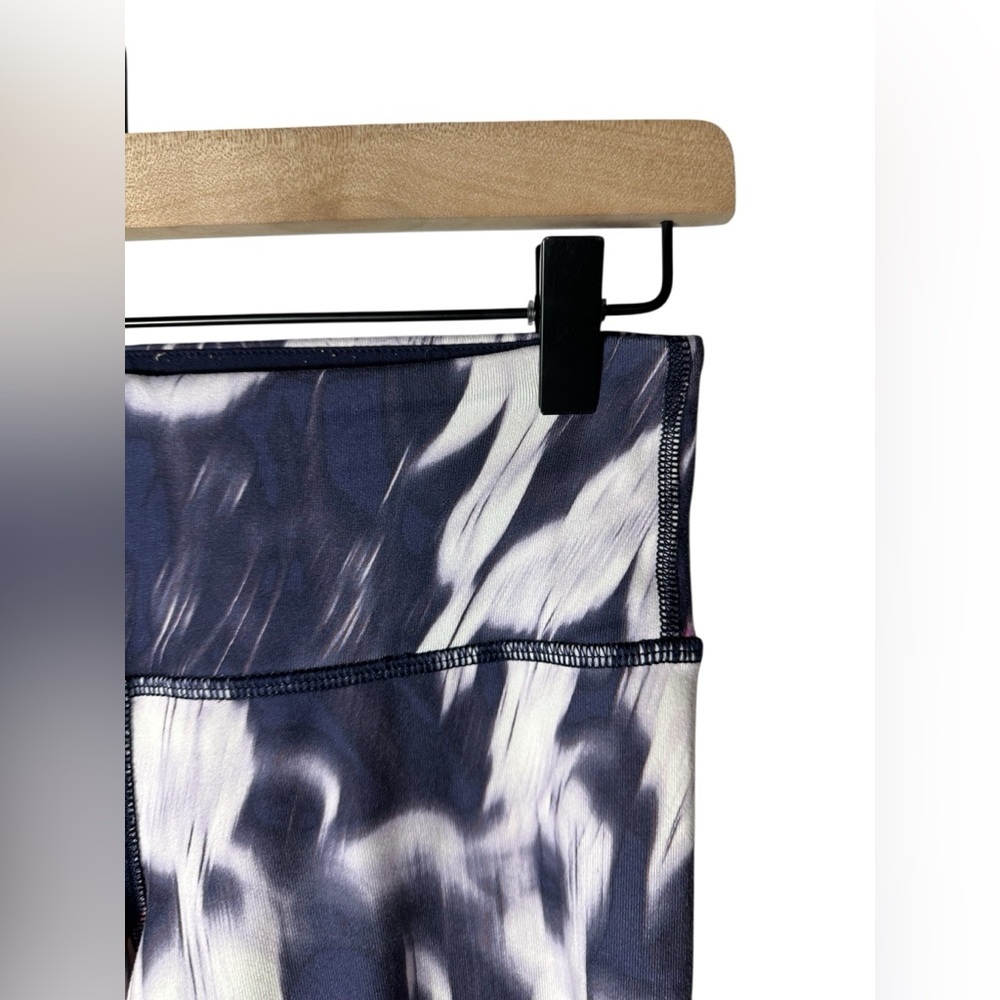 Lululemon Wunder Under Pant Engineered Mirage Deep Indigo Size 4 - Picture 5 of 9